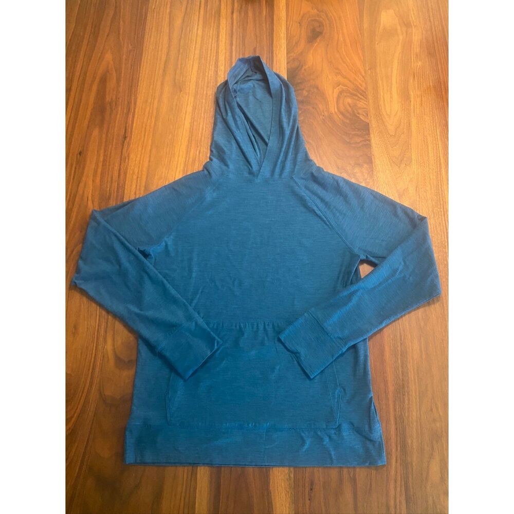 Runway Boy's Dark Blue Quick Dry Moisture Wicking Hooded Athletic Shirt Large